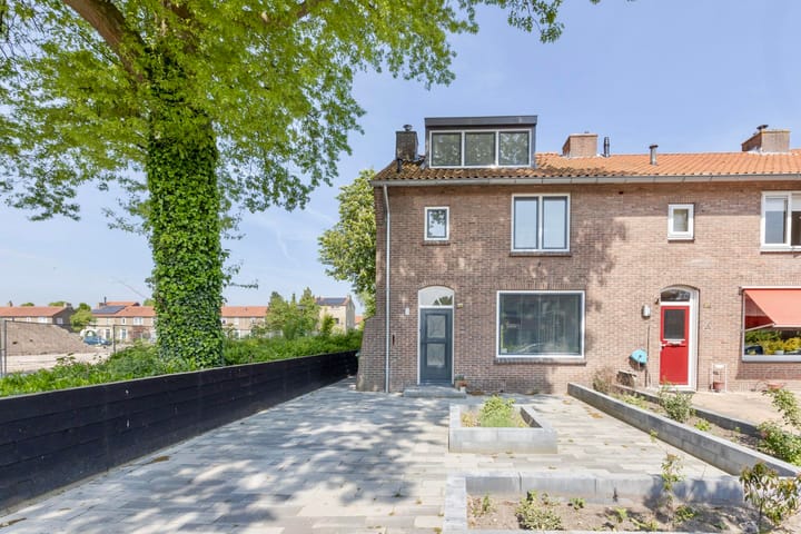 Photo 2 of Tets van Goudriaanstraat 29