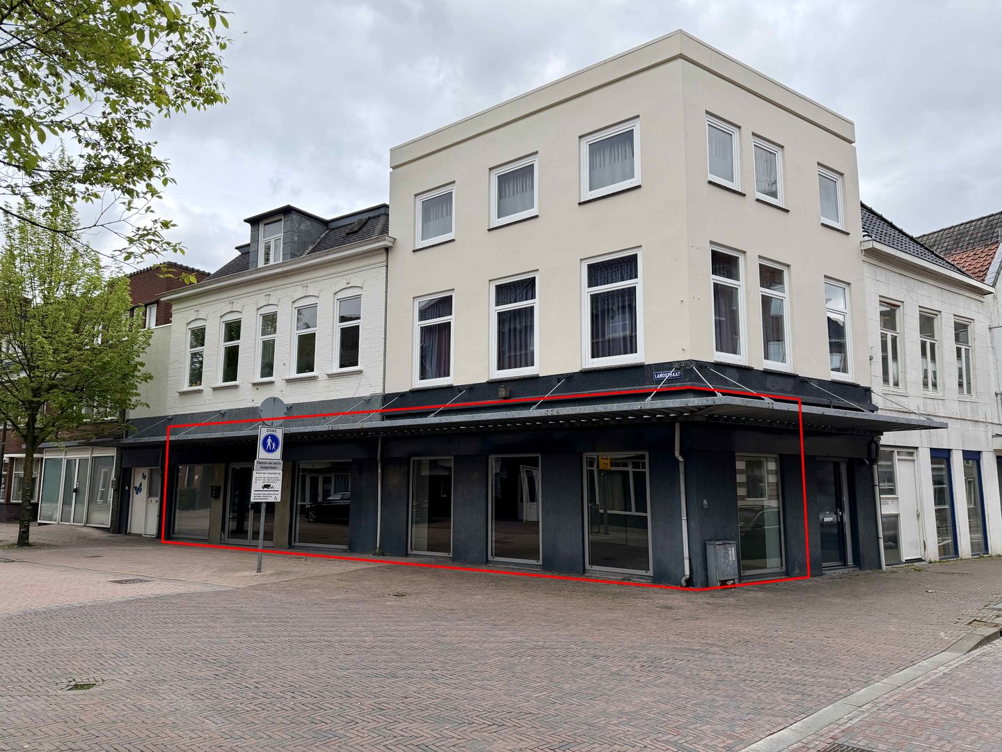 View photo 1 of Landstraat 1