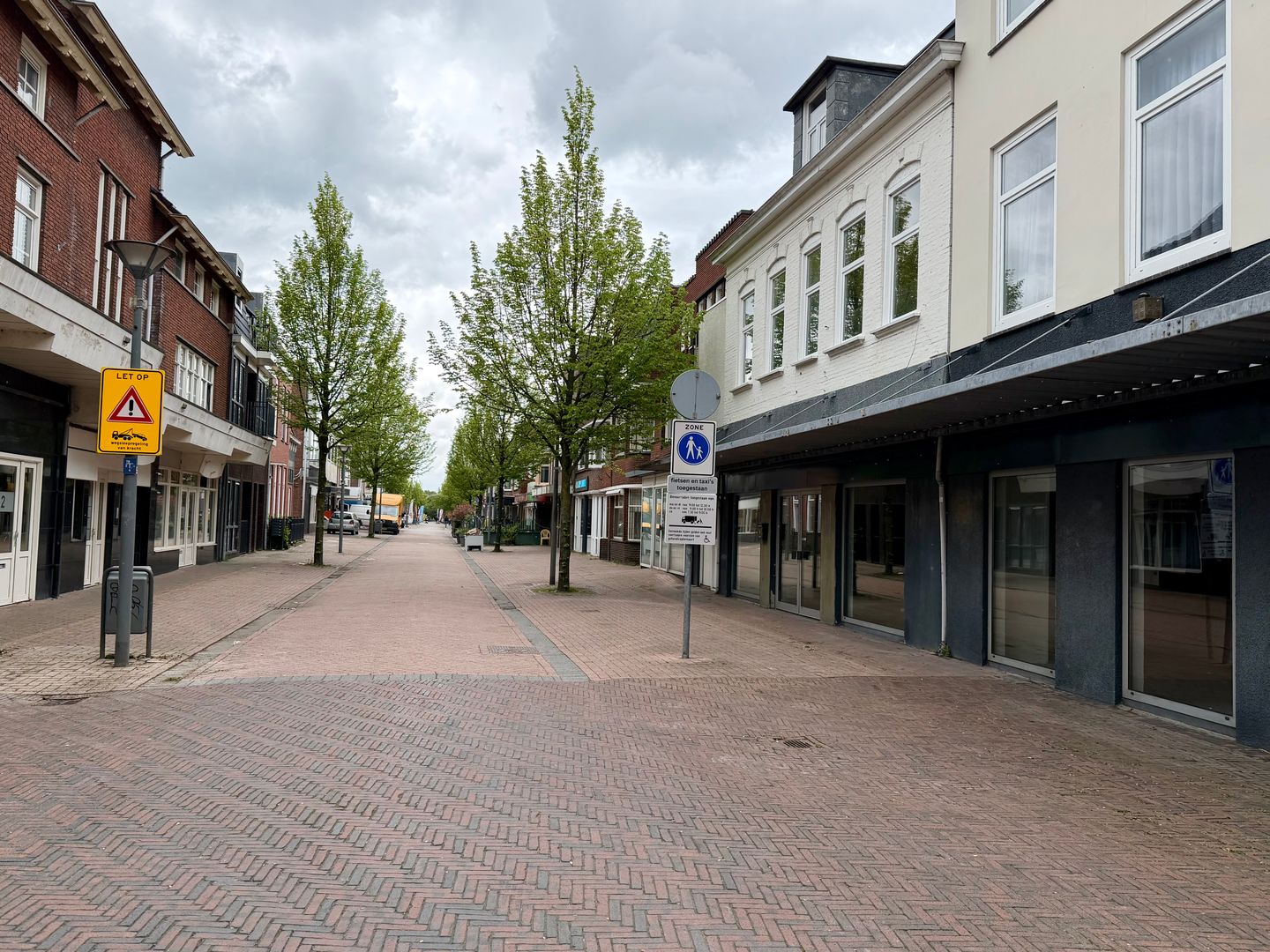 View photo 3 of Landstraat 1