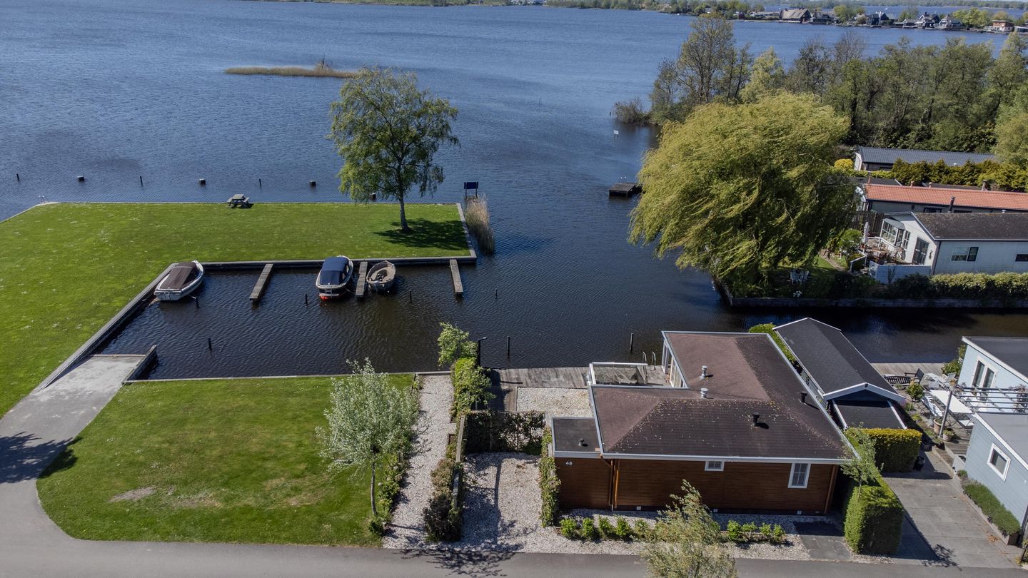 Foto 1 van Nieuw-Loosdrechtsedijk 217-C048