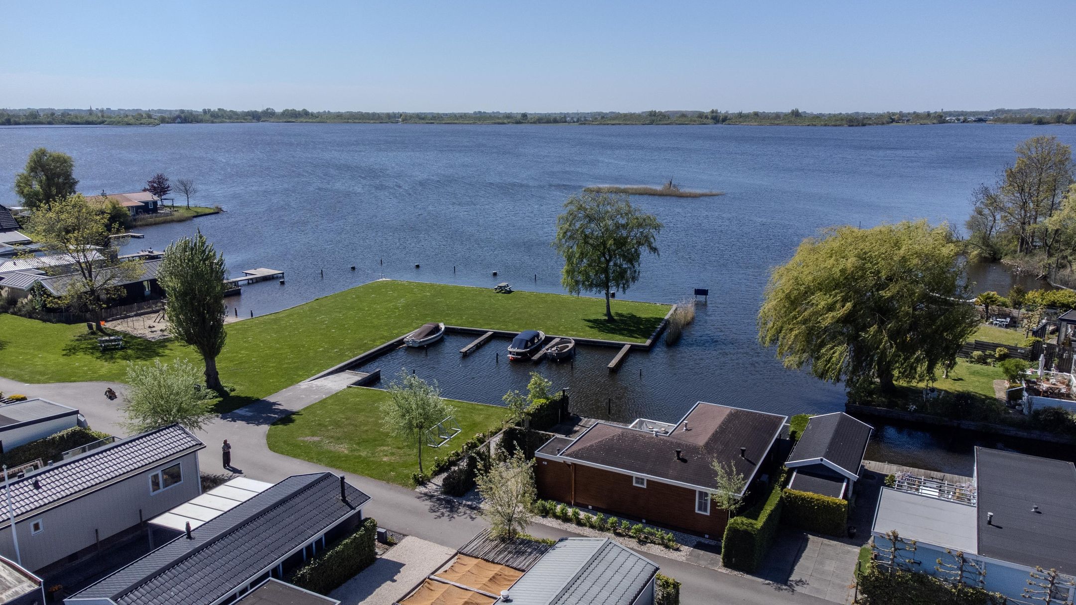 Foto 30 van Nieuw-Loosdrechtsedijk 217-C048