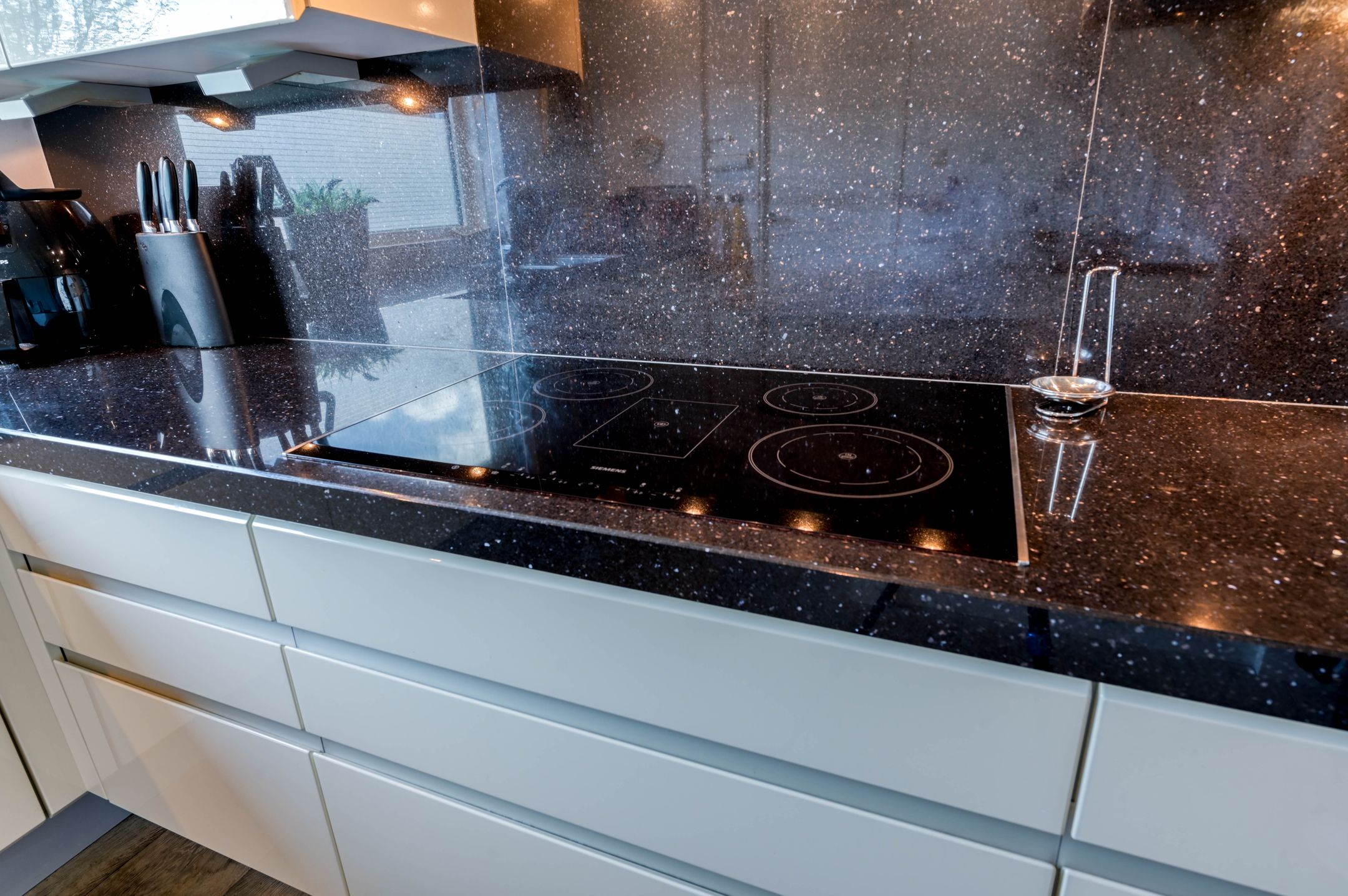 Photo 15 of Van der Werffstraat 15