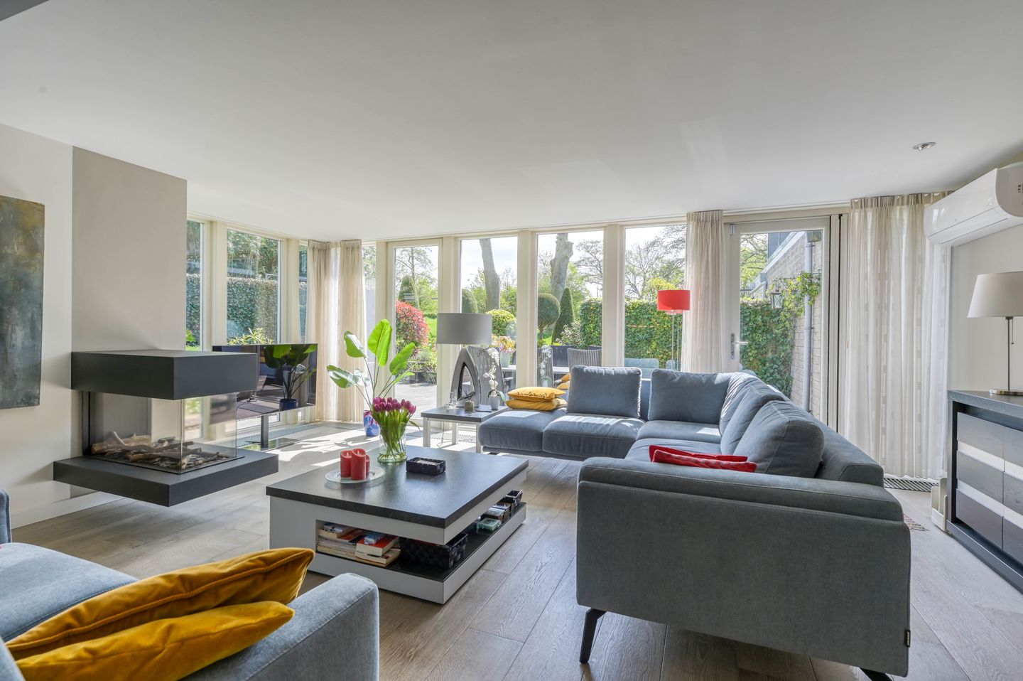 Photo 29 of Van der Werffstraat 15