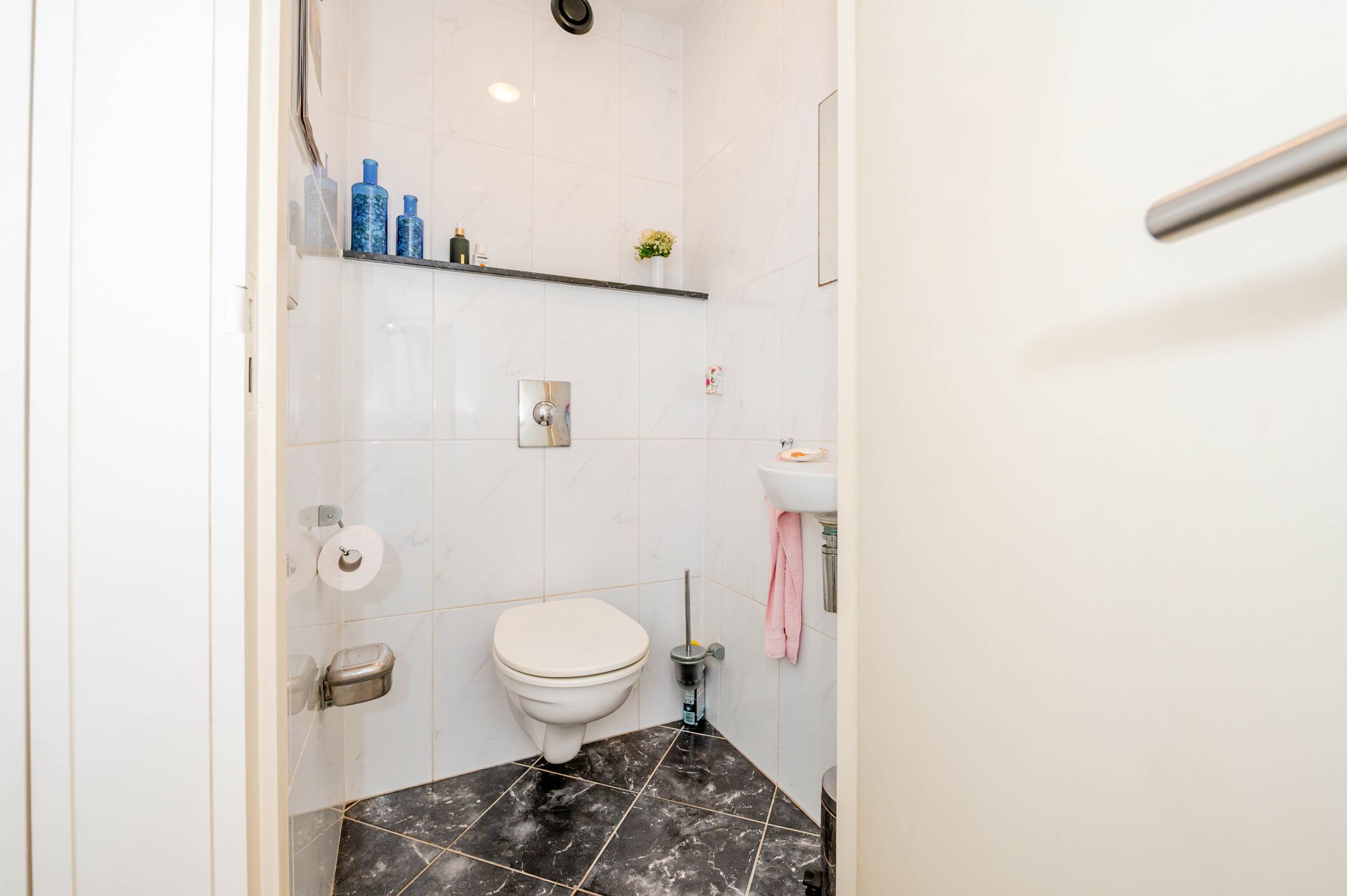 Photo 12 of Van der Werffstraat 15