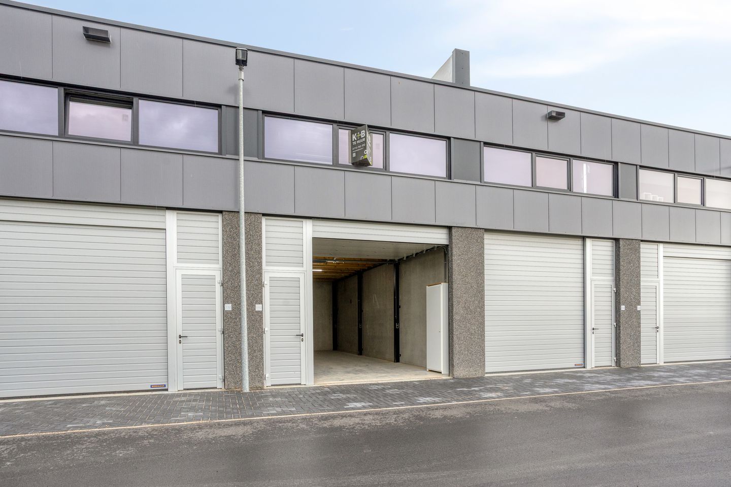 Bekijk foto 2 van Techniekstraat 110