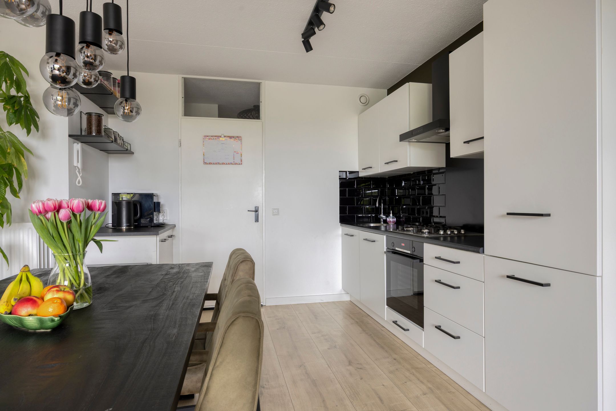Photo 15 of Terneuzenstraat 163