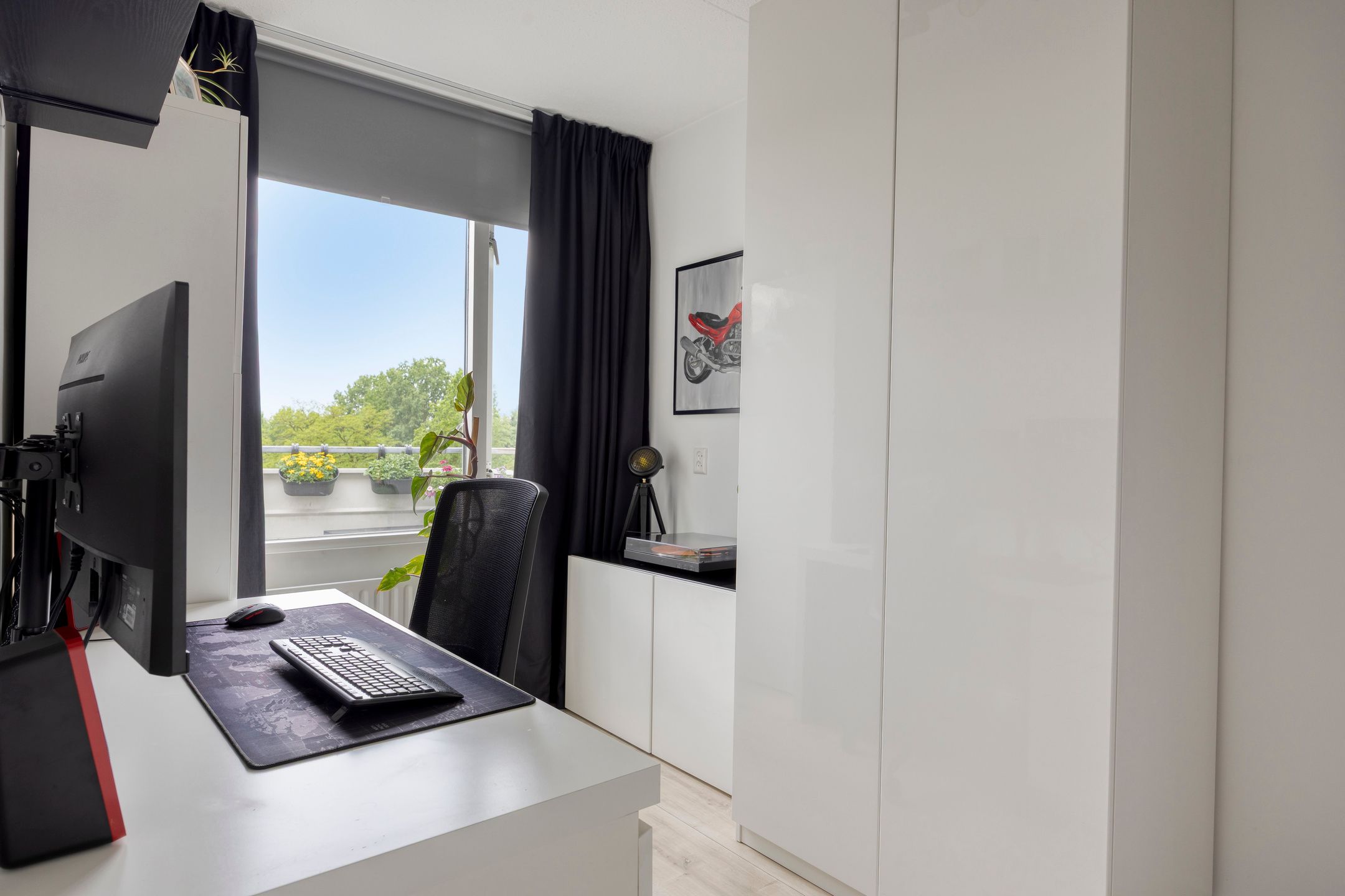 Photo 24 of Terneuzenstraat 163