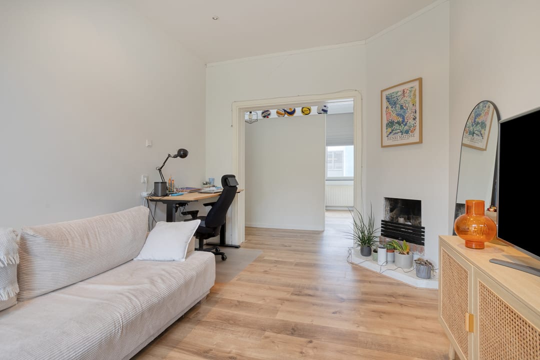Spacious Family Home with Deep Garden in Popular Sint Pieter, Maastricht — 7