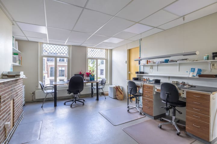 Foto 4 van Nieuweburen 132