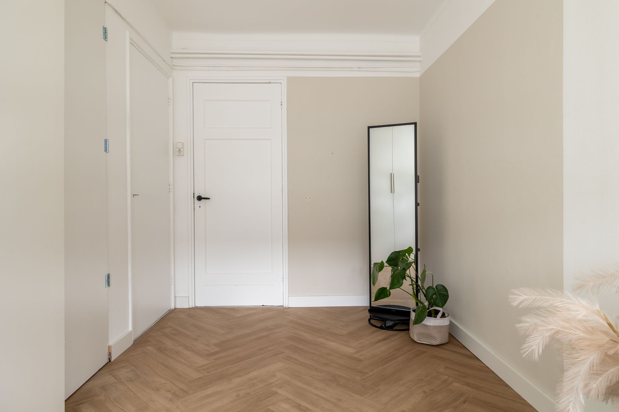 Ready-to-move 4-room apartment with ensuite dining room and balcony in Princenhage — 33
