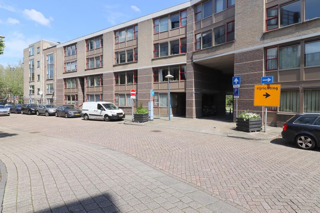 Foto 1 van Pastoor van Nuenenhof 8