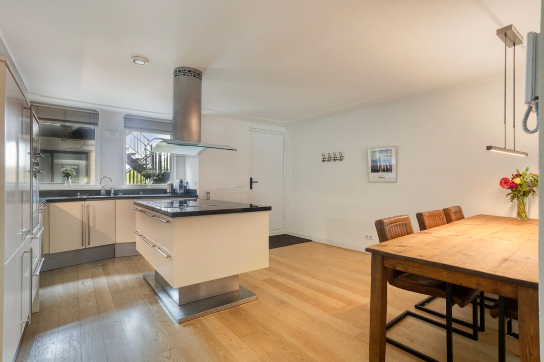 Foto 8 van Nassauplein 13
