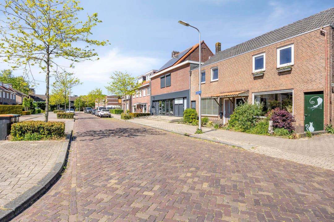 Foto 46 van Leharstraat 22