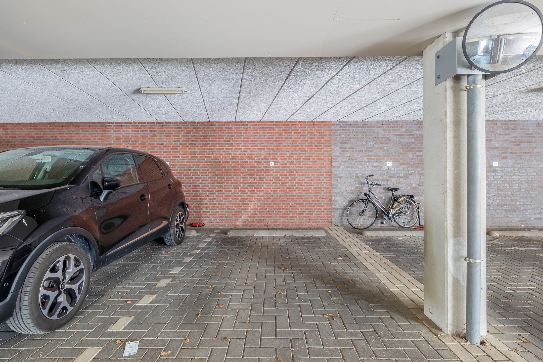 Photo 24 of De Jonghstraat 13