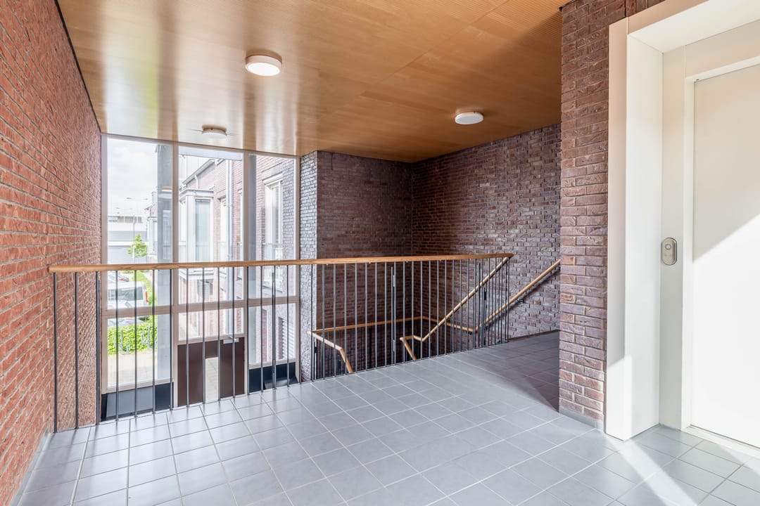 Photo 22 of De Jonghstraat 13