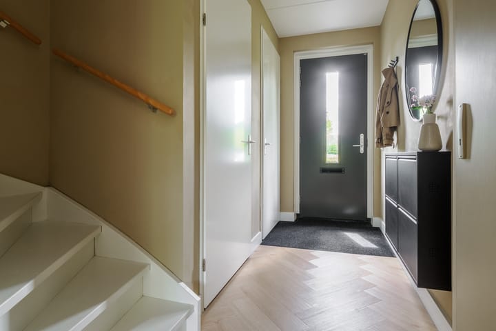 Foto 4 van Honingbes 64