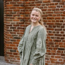 Eva Olthuis - Secretaresse