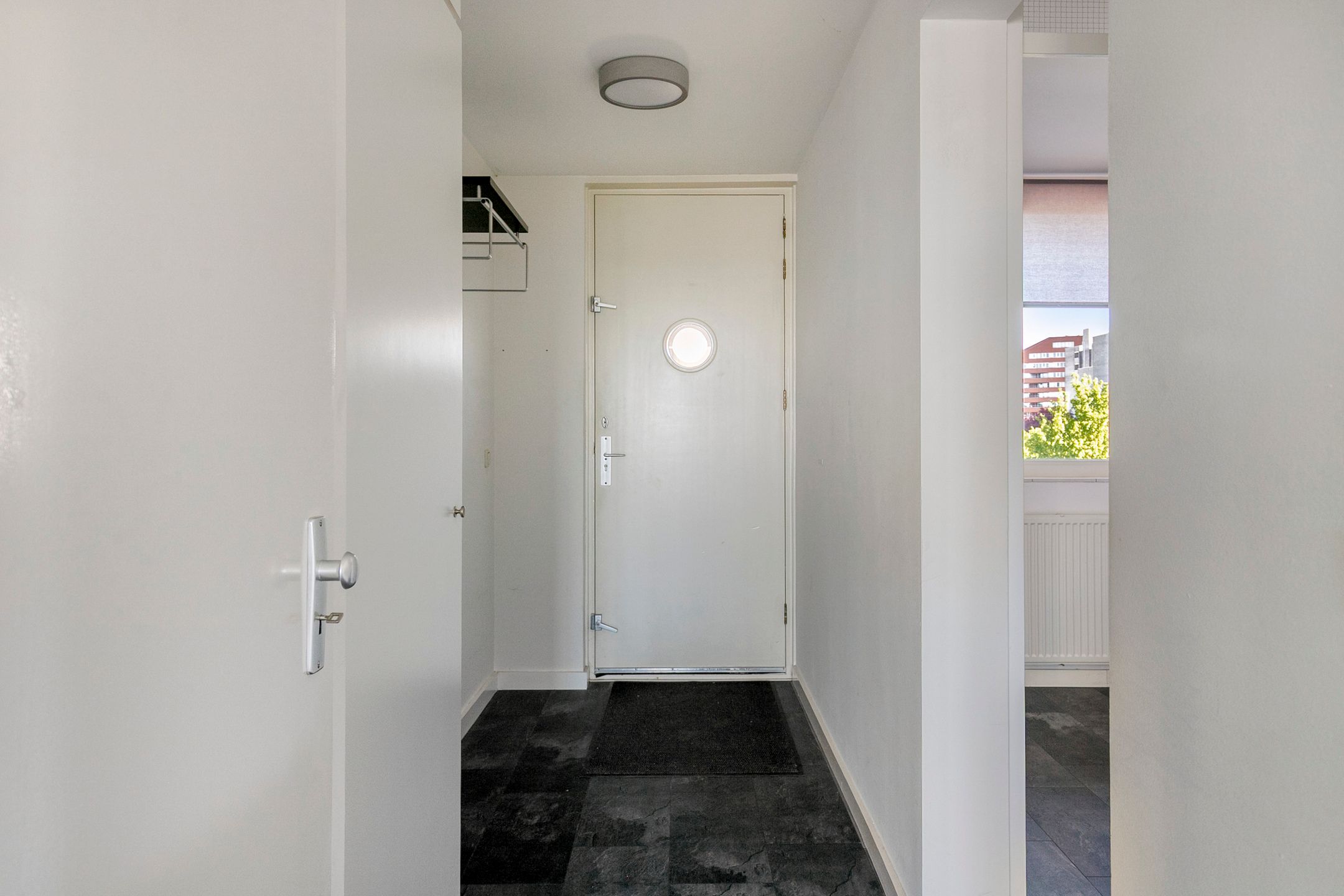 Photo 12 of Schout van Raesfeltstraat 27