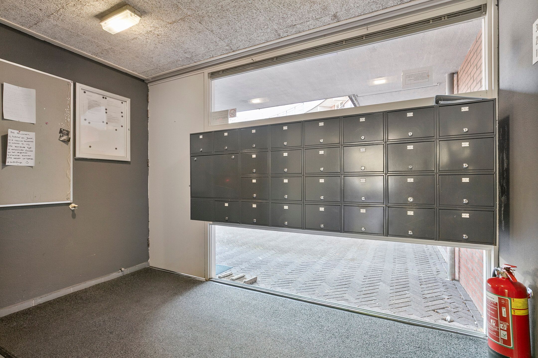Photo 9 of Schout van Raesfeltstraat 27