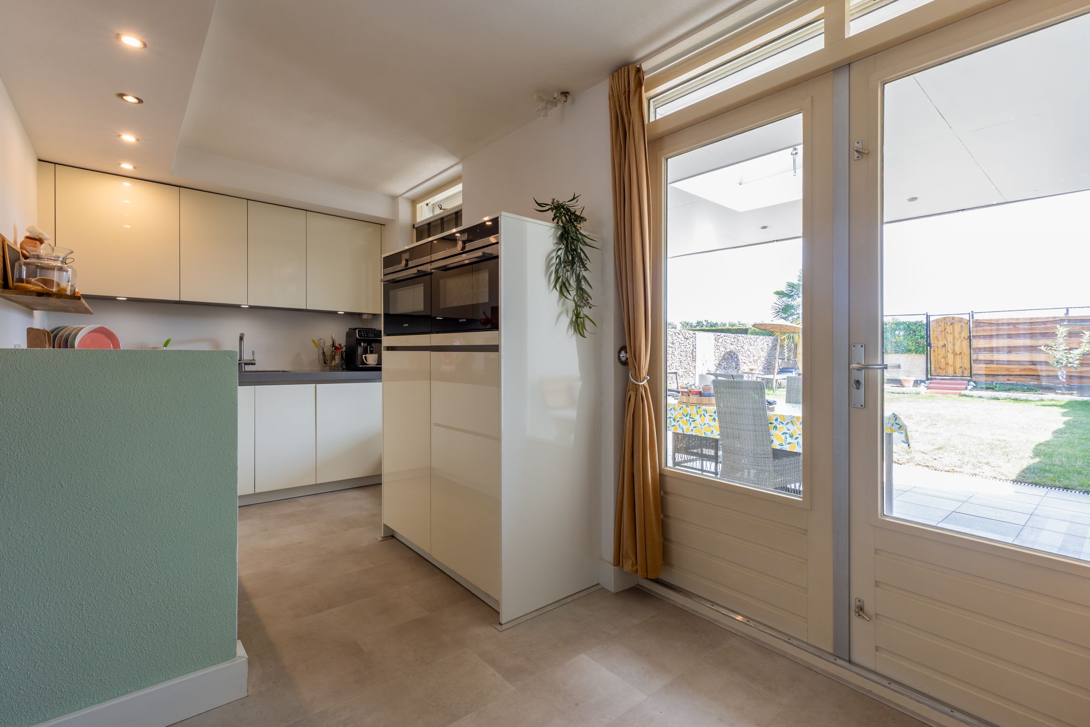 Photo 15 of Hondsbroek 74