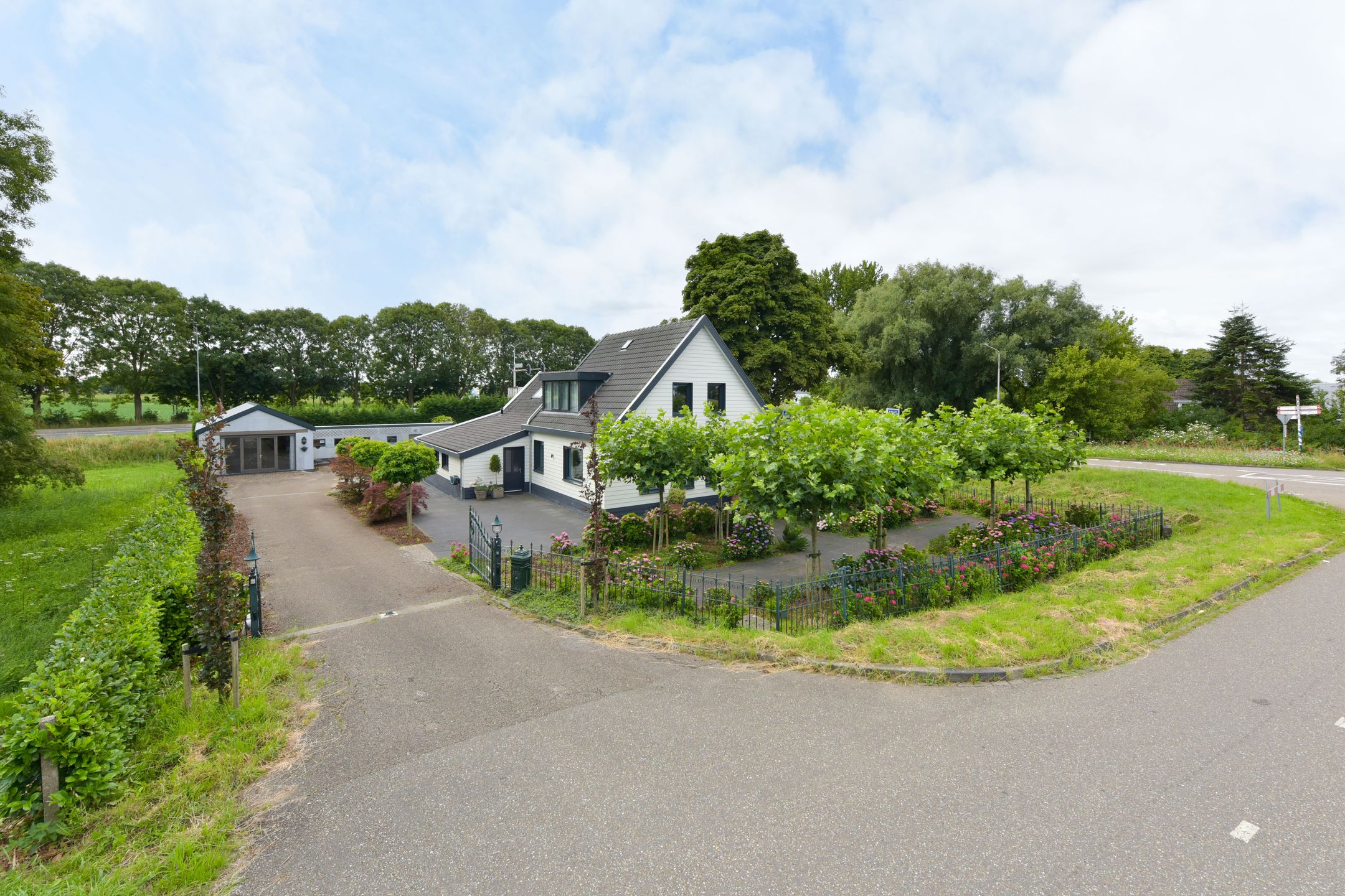 Legmeerdijk 342 