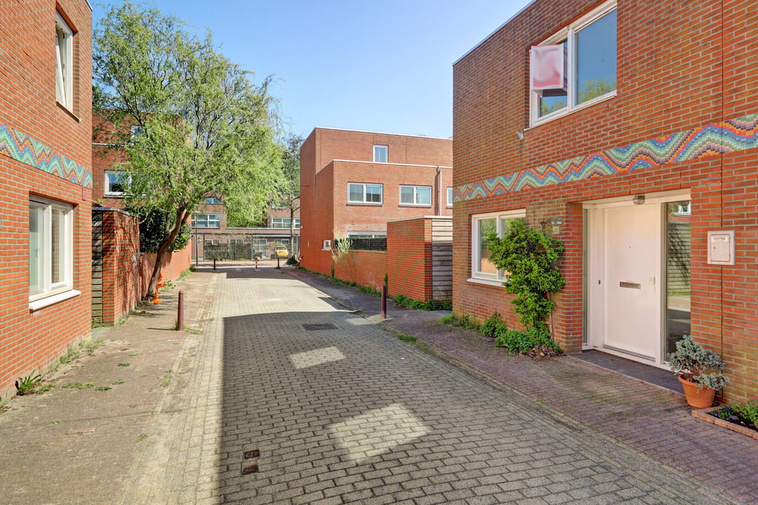 Photo 2 of Gerrit Versteegstraat 30