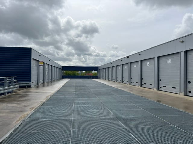 Bekijk foto 3 van Honderdland 328