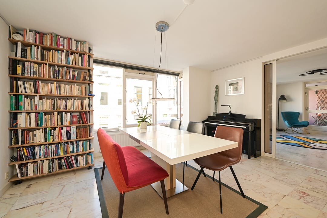 Spacious 5-Room Apartment with Private Parking and Terrace in Statenkwartier — 13