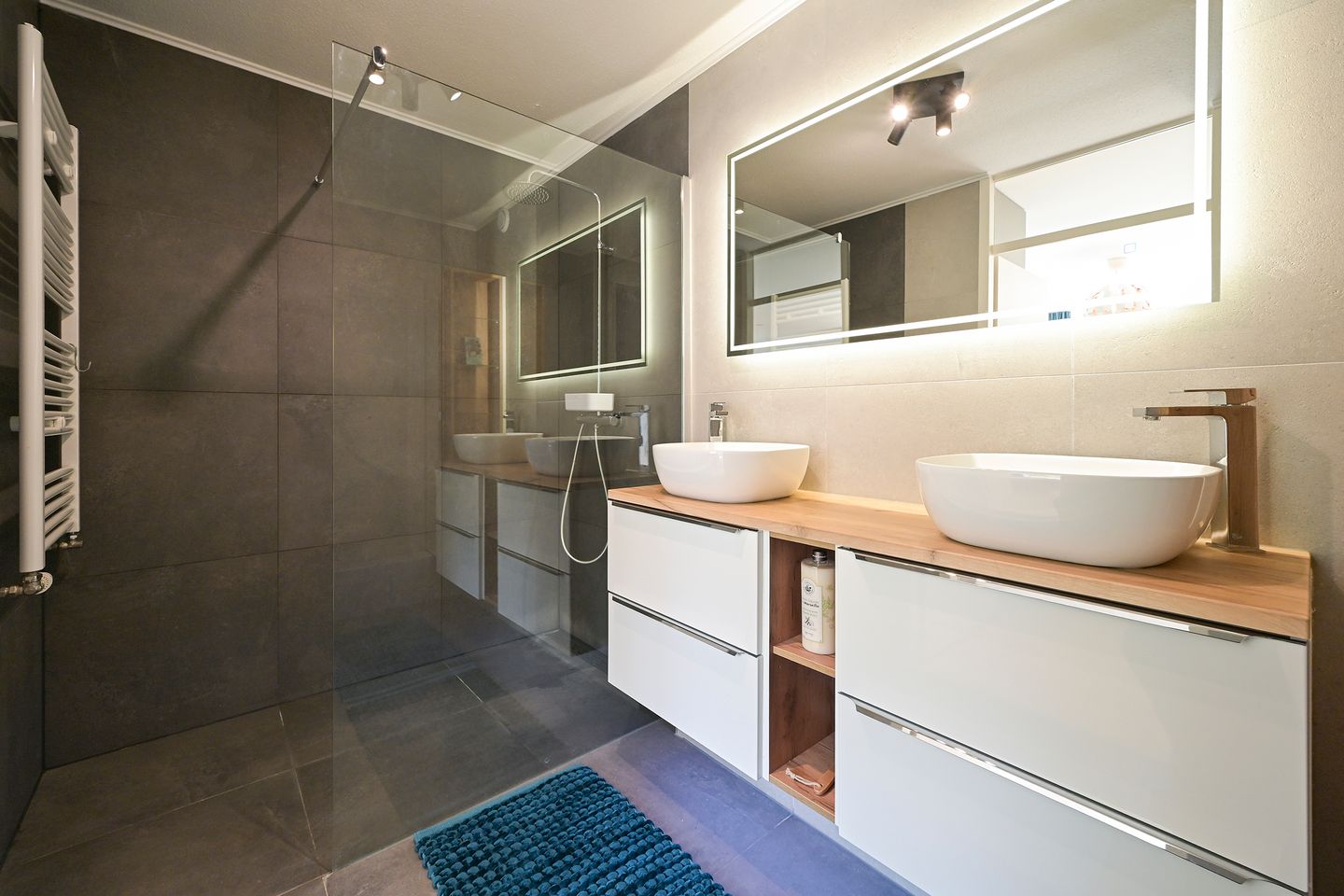 Spacious 5-Room Apartment with Private Parking and Terrace in Statenkwartier — 34