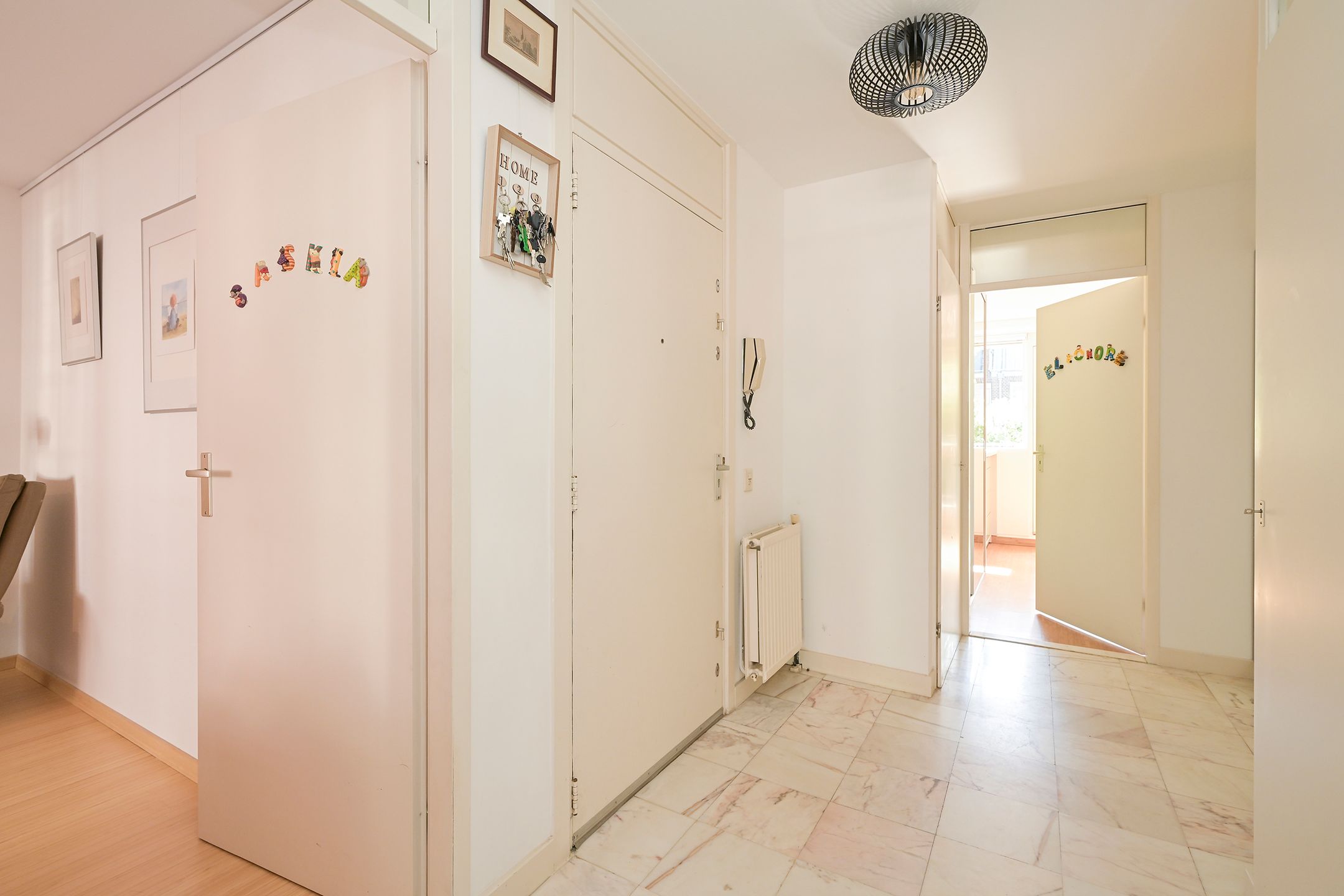 Spacious 5-Room Apartment with Private Parking and Terrace in Statenkwartier — 21