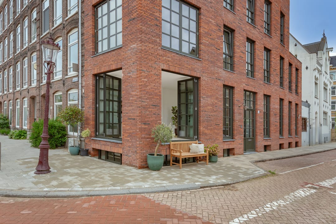 Photo 1 of Schiemanstraat 10