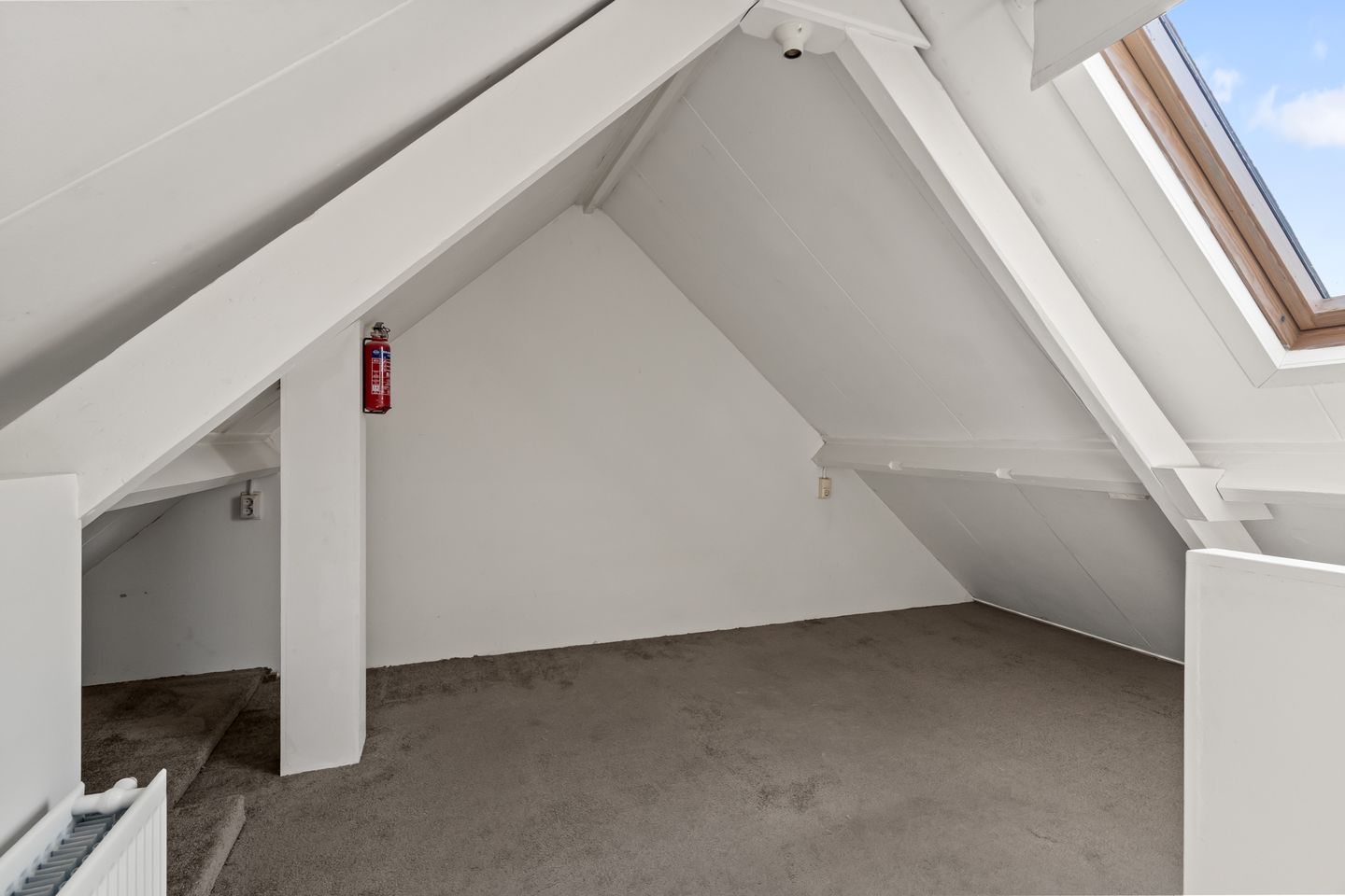 Photo 35 of Leliestraat 41