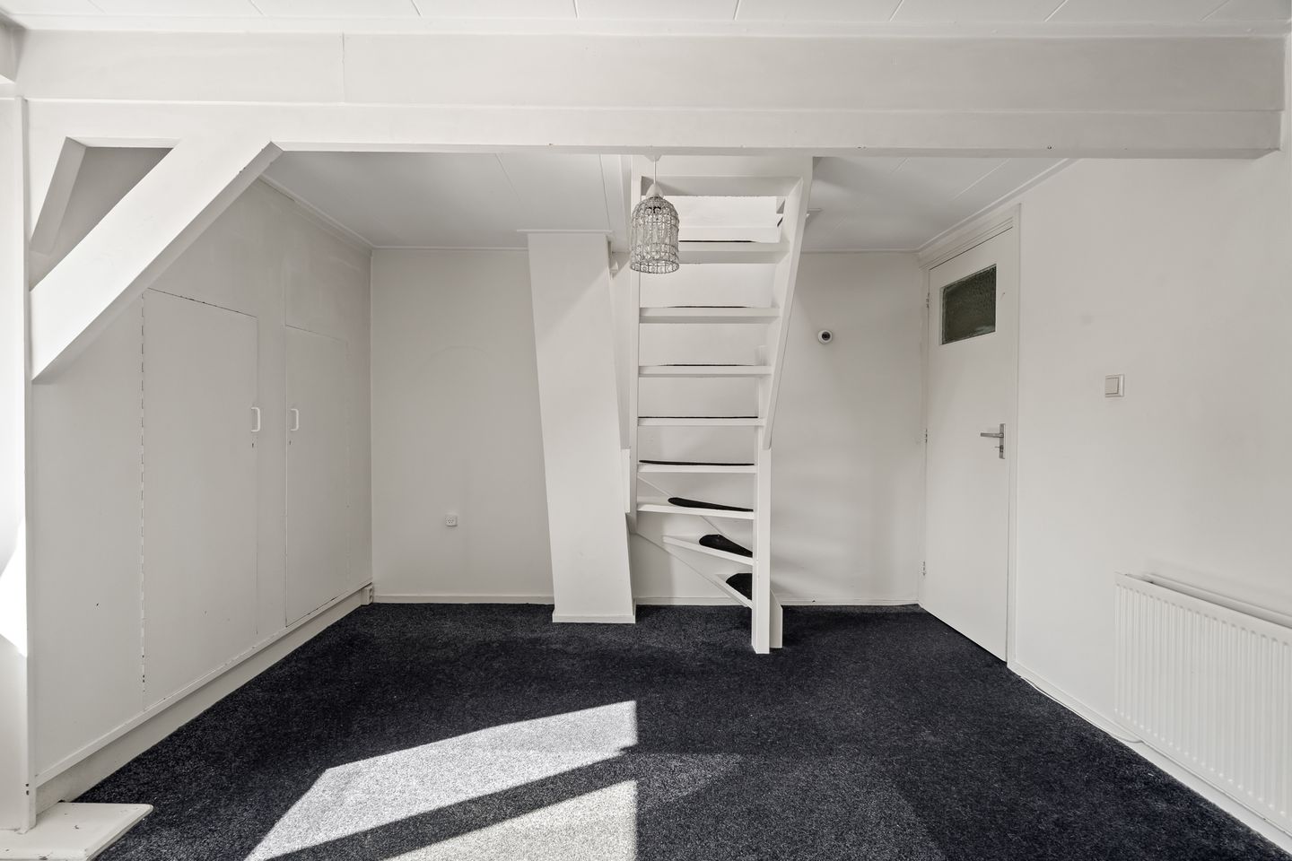 Photo 29 of Leliestraat 41