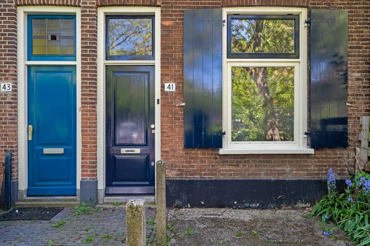 Photo 3 of Leliestraat 41