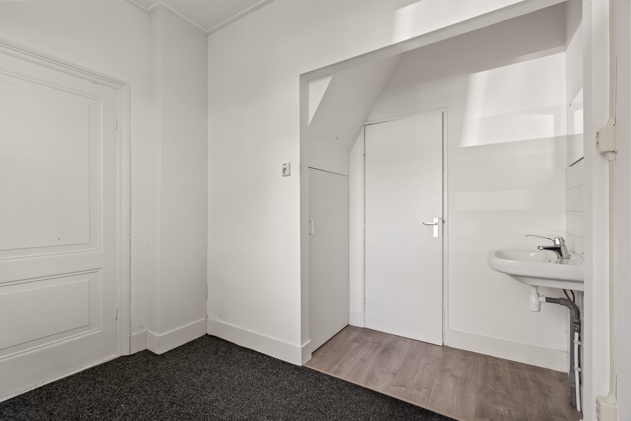 Photo 18 of Leliestraat 41
