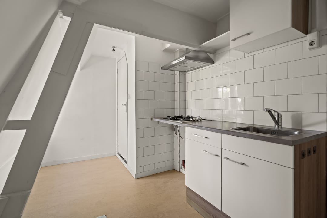 Photo 22 of Leliestraat 41