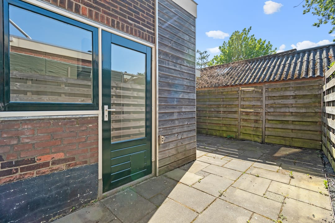 Photo 37 of Leliestraat 41
