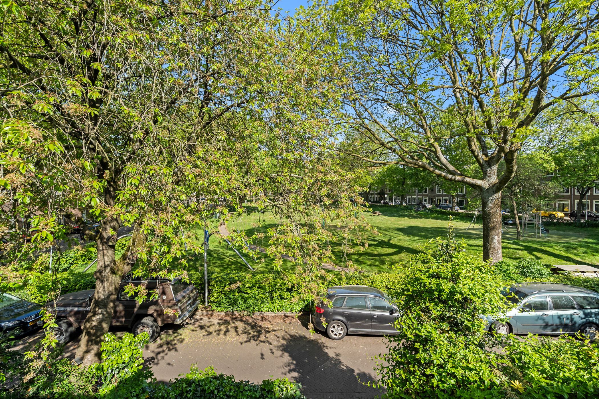 Photo 36 of Leliestraat 41