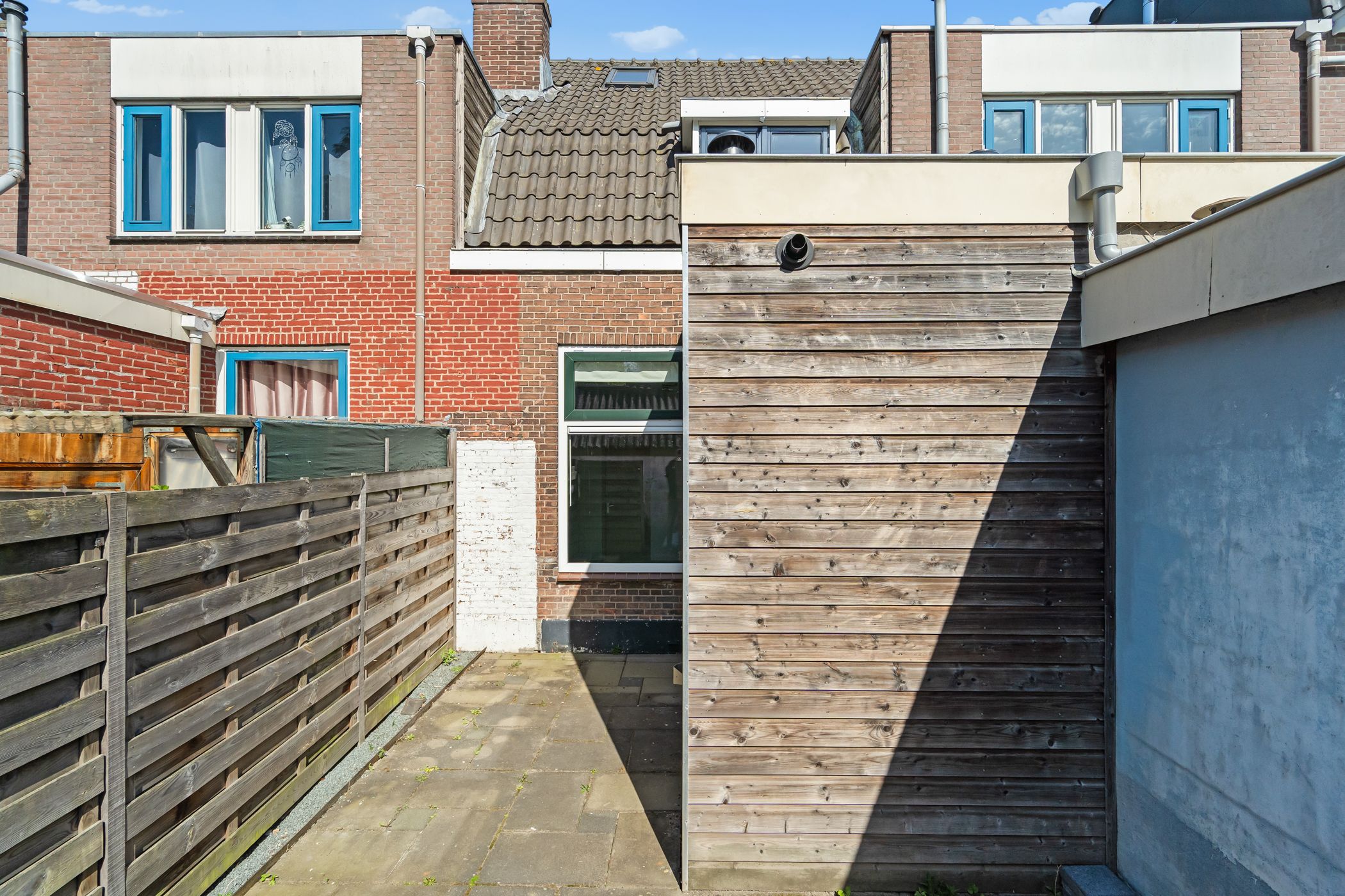 Photo 39 of Leliestraat 41
