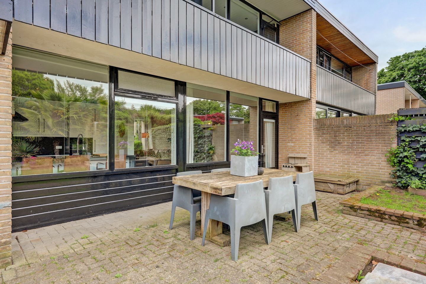 Foto 44 van van Hogendorpstraat 18
