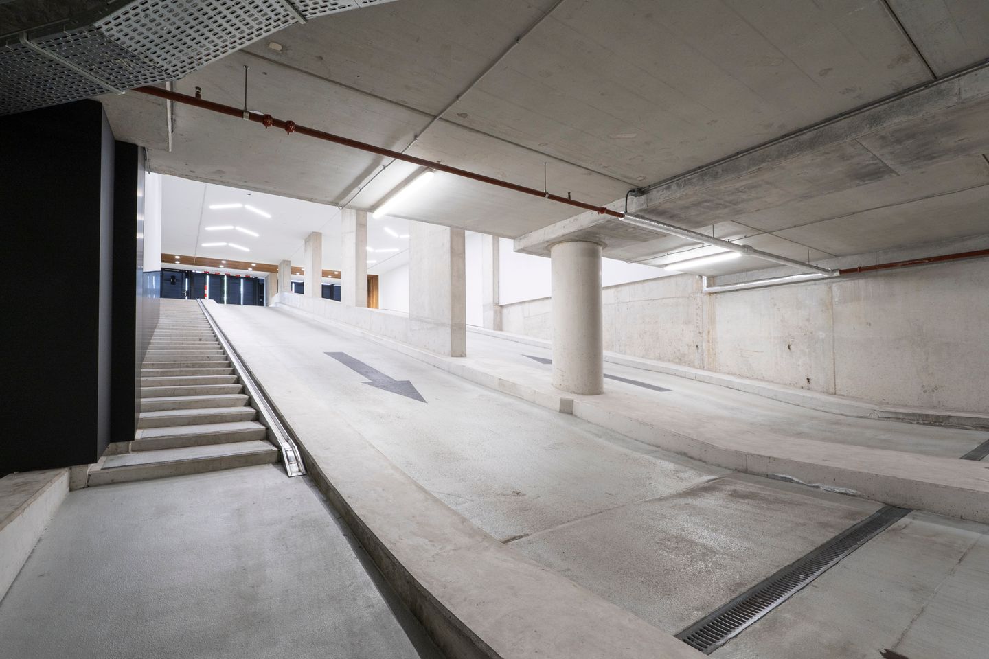 Bekijk foto 3 van Badhuiskade 351