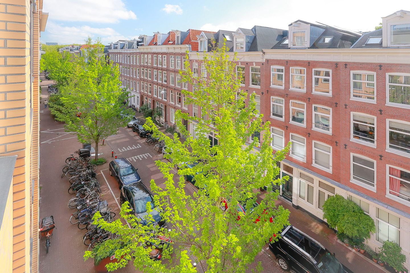 Photo 20 of Van Oldenbarneveldtstraat 54-H