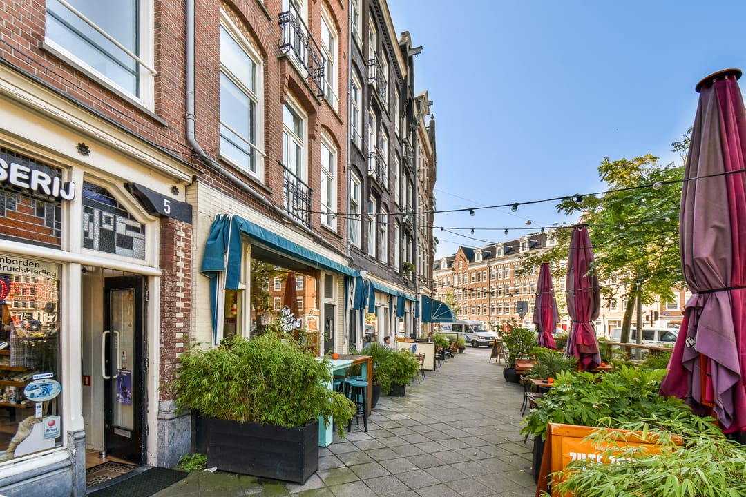 Photo 47 of Van Oldenbarneveldtstraat 54-H