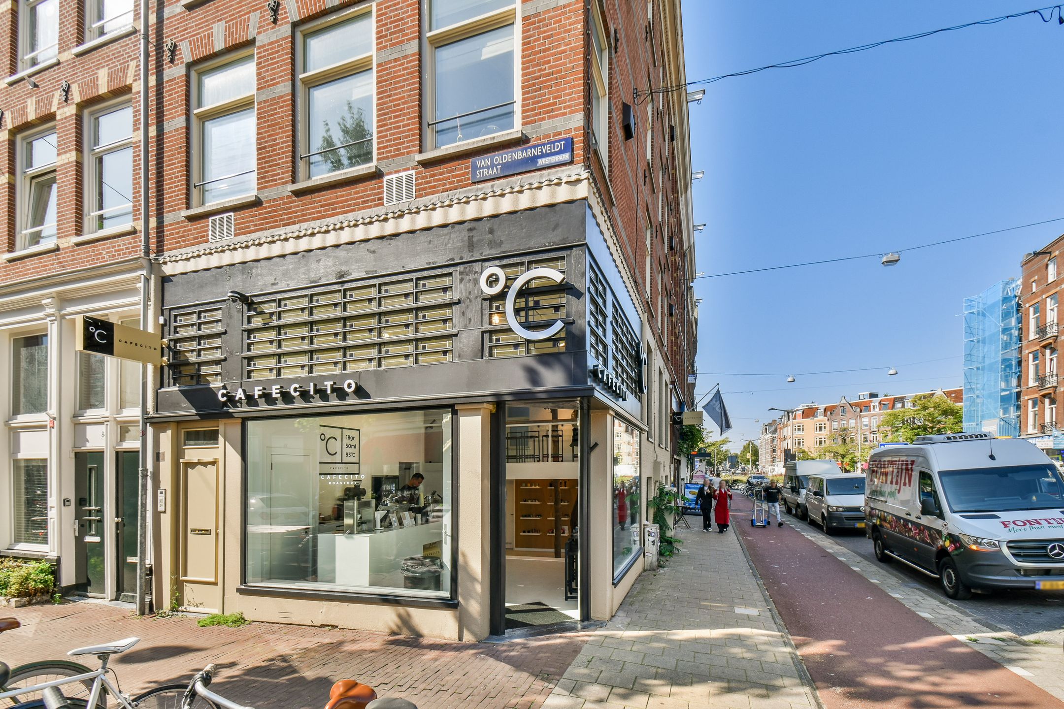 Photo 48 of Van Oldenbarneveldtstraat 54-H