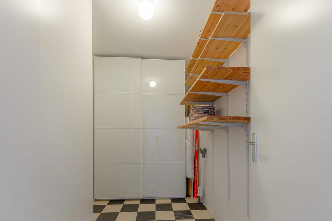 Photo 22 of Van Oldenbarneveldtstraat 54-H