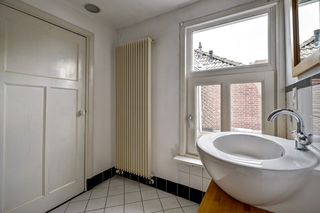 Characterful 1929 terraced home in Venray Centre — 22