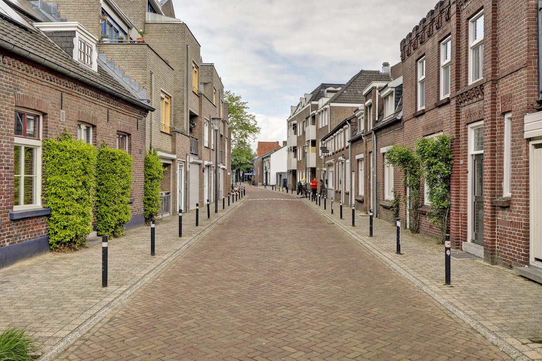 Characterful 1929 terraced home in Venray Centre — 31