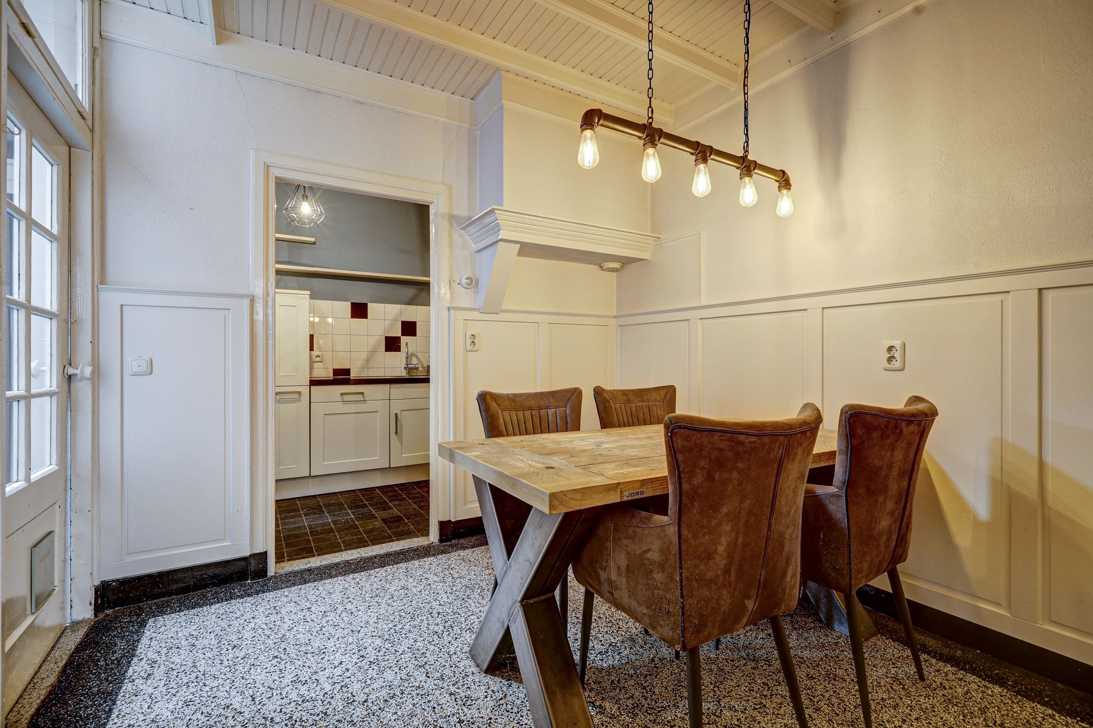 Characterful 1929 terraced home in Venray Centre — 9