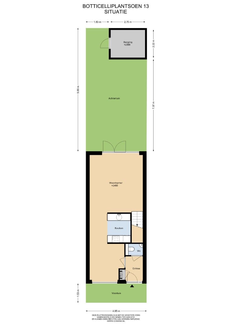 Light terraced home with garden on green parkway — 42
