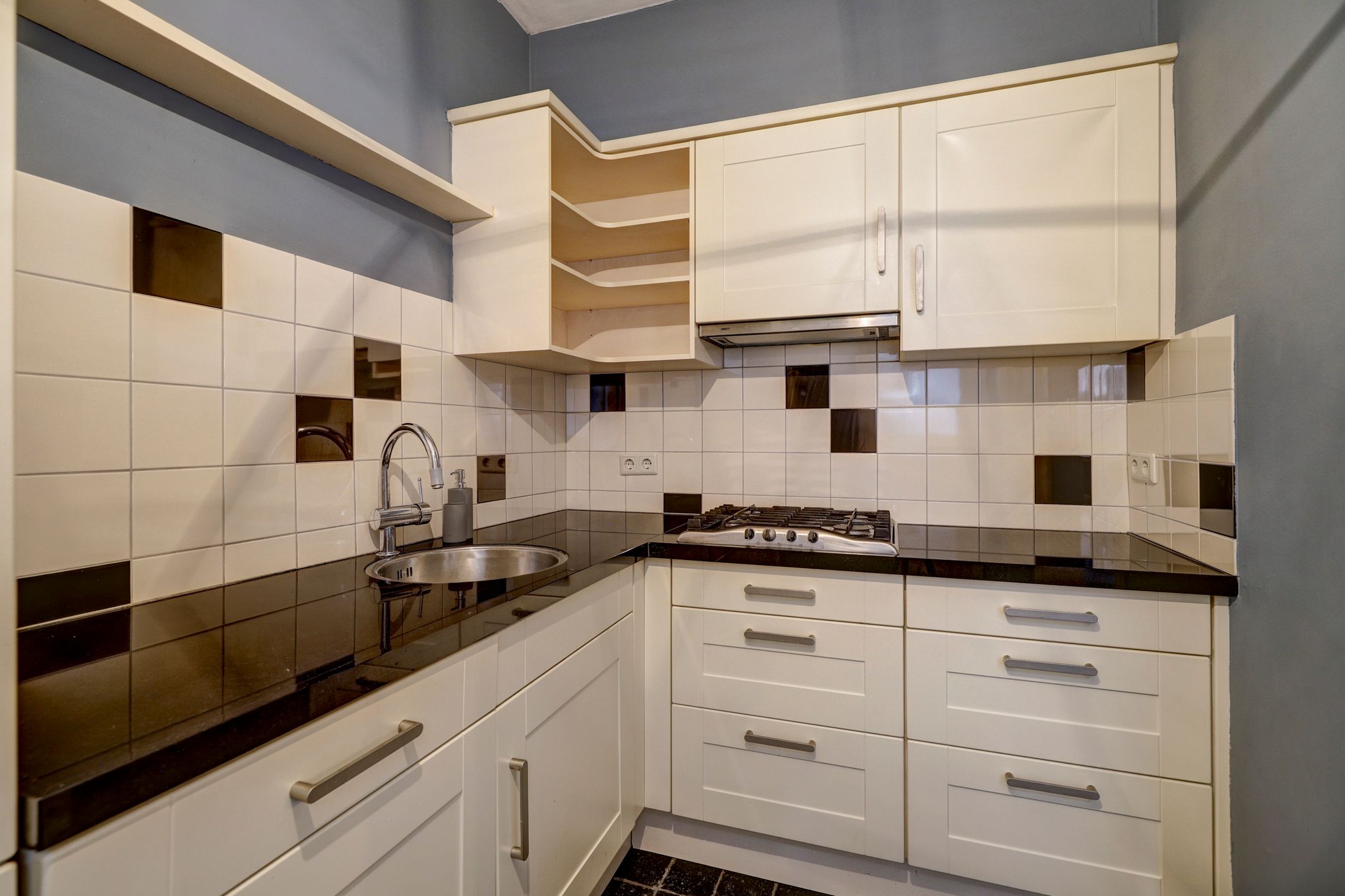 Characterful 1929 terraced home in Venray Centre — 12